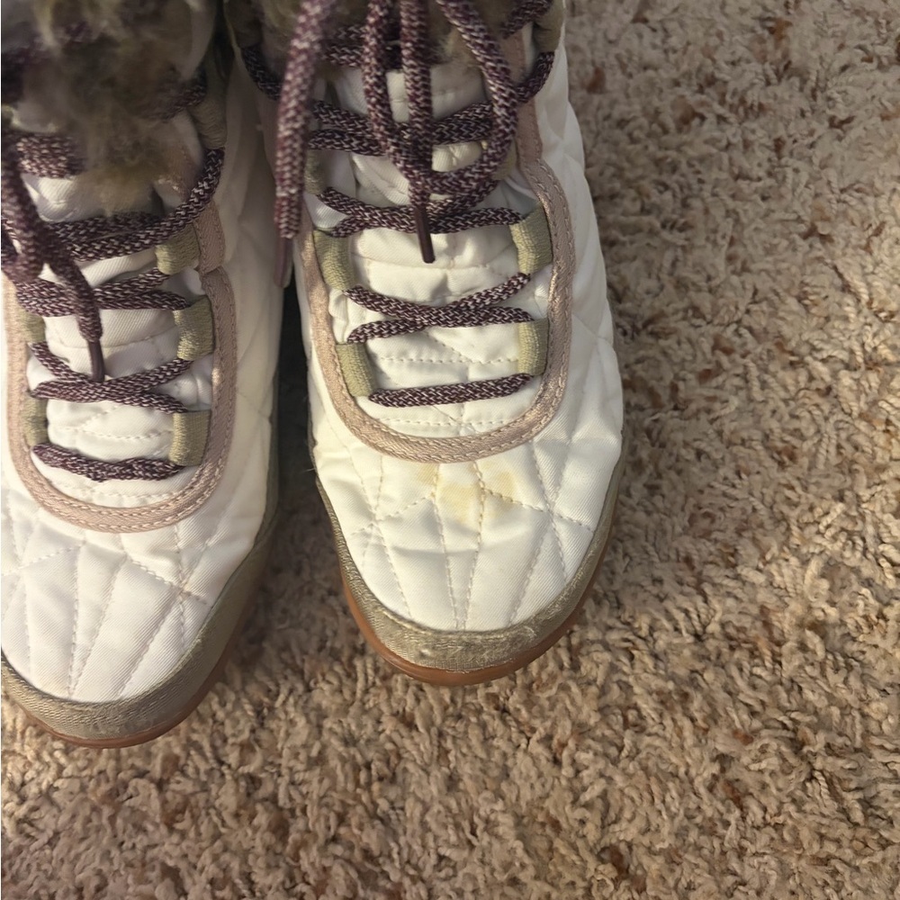Columbia Minx Shorty III Women’s 6 snow boots - Picture 7 of 12